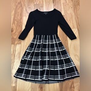 BCX Black Woman’s Dress With White And Gray Skirt